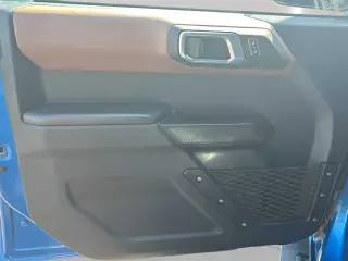 Ford Bronco 2024 4x4 Outer Banks 4 puertas SUV