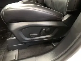 Ford Explorer 2023 AWD ST 4 puertas SUV