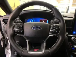 Ford Explorer 2023 AWD ST 4 puertas SUV
