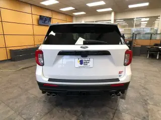 Ford Explorer 2023 AWD ST 4 puertas SUV