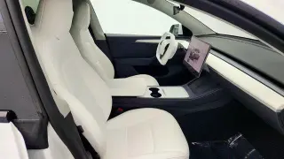 Tesla Model Y 2023 AWD 4dr Crossover