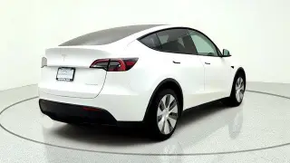 Tesla Model Y 2023 AWD 4dr Crossover