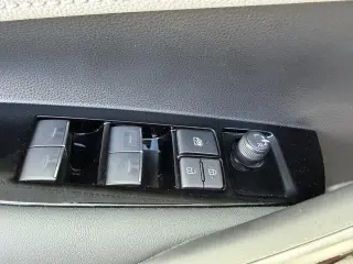 Toyota Corolla Hatchback 2025 XSE 4dr Hatchback