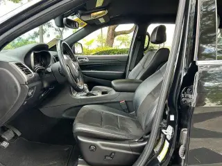 Jeep Grand Cherokee 2019 4x2 Laredo 4dr SUV