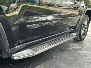 Jeep Grand Cherokee 2019 4x2 Laredo 4dr SUV