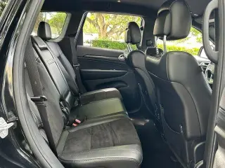 Jeep Grand Cherokee 2019 4x2 Laredo 4dr SUV