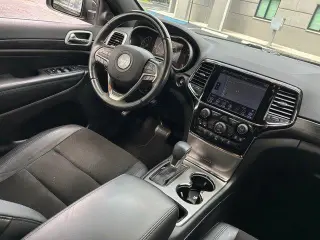 Jeep Grand Cherokee 2019 4x2 Laredo 4dr SUV