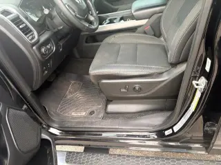 Ram 1500 2019 4x2 Big Horn 4dr Crew Cab 5.6 ft. SB Pickup