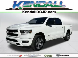 Ram 1500 2023 4x2 Laramie 4dr Crew Cab 5.6 ft. SB Pickup