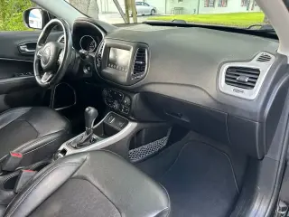 Jeep Compass 2020 Latitude 4dr SUV
