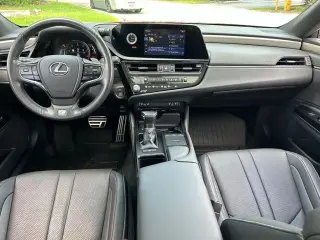 Lexus ES 350 2022 F SPORT 4dr Sedan