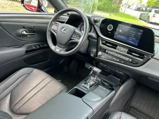 Lexus ES 350 2022 F SPORT 4dr Sedan