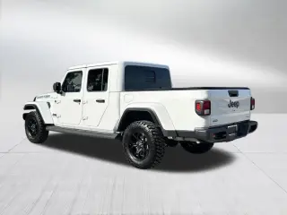 Jeep Gladiator 2025 4x4 Big Bear 4 puertas Cabina Crew 5.0 ft. SB