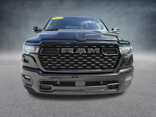 Ram 1500 2025 4x4 Big Horn 4 puertas Quad Cab 6.4 pies. Pickup SB