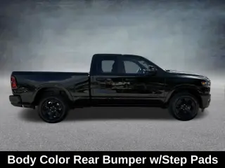 Ram 1500 2025 4x4 Big Horn 4 puertas Quad Cab 6.4 pies. Pickup SB