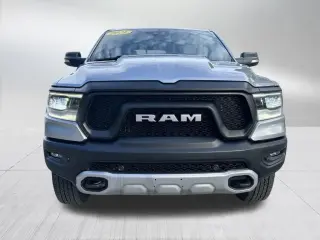 Ram 1500 2021 4x4 Rebel 4 puertas Cabina Crew 5.6 pies. Pickup SB