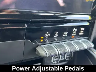 Ram 1500 2021 4x4 Rebel 4 puertas Cabina Crew 5.6 pies. Pickup SB