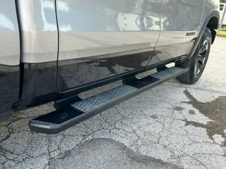 Ram 1500 2021 4x4 Rebel 4 puertas Cabina Crew 5.6 pies. Pickup SB