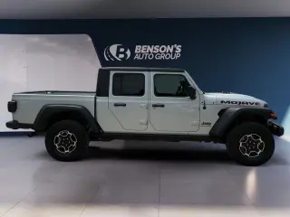 Jeep Gladiator 2023 4x4 Mojave 4dr Crew Cab 5.0 ft. SB