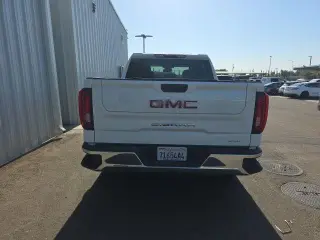 GMC Sierra 1500 2025 4x2 SLT 4dr Crew Cab 5.8 ft. SB