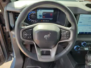 Ford Bronco 2024 4x4 Black Diamond 2dr SUV