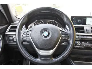 BMW 3 Series 2017 330i 4dr Sedan