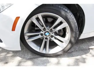 BMW 3 Series 2017 330i 4dr Sedan