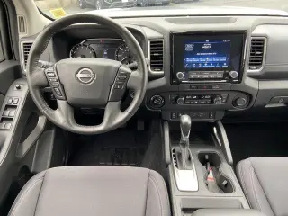 Nissan Frontier 2024 4x4 SV 4dr Crew Cab 5 ft. SB