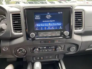 Nissan Frontier 2024 4x4 SV 4dr Crew Cab 5 ft. SB