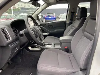 Nissan Frontier 2024 4x4 SV 4dr Crew Cab 5 ft. SB