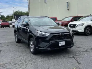 Toyota RAV4 2025 AWD XLE 4dr SUV