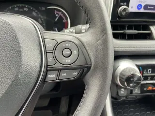 Toyota RAV4 2025 AWD XLE 4dr SUV