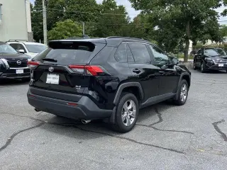 Toyota RAV4 2025 AWD XLE 4dr SUV