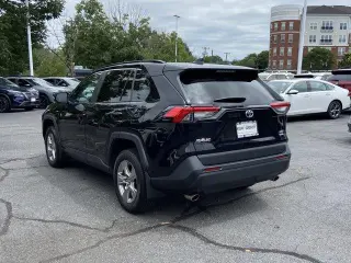 Toyota RAV4 2025 AWD XLE 4dr SUV