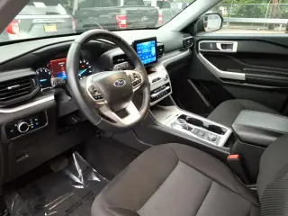 Ford Explorer 2023 AWD XLT 4dr SUV