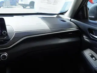 Nissan Altima 2024 2.5 SV 4dr Sedan