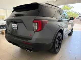Ford Explorer 2023 AWD ST 4 puertas SUV