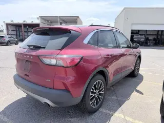 Ford Escape Plug-In Hybrid 2022 SEL 4dr SUV
