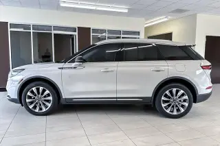 Lincoln Corsair 2022 AWD Reserve 4dr SUV