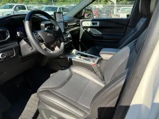 Ford Explorer 2022 AWD Platinum 4dr SUV