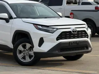 Toyota RAV4 Hybrid 2025 AWD XLE 4dr SUV