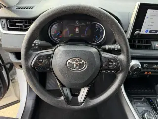 Toyota RAV4 Hybrid 2025 AWD XLE 4dr SUV