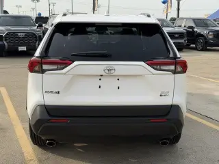 Toyota RAV4 Hybrid 2025 AWD XLE 4dr SUV