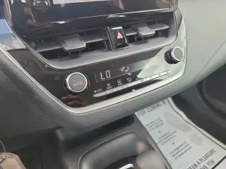 Toyota Corolla 2025 LE 4dr Sedan