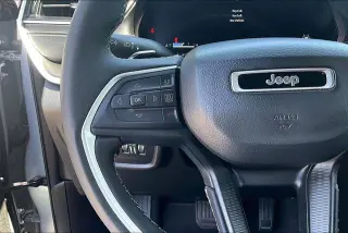 Jeep Grand Cherokee L 2023 4x4 Laredo 4 puertas SUV