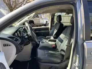 2015 Chrysler Town & Country T