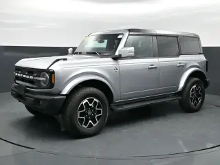 Ford Bronco 2024 4x4 Outer Banks 4 puertas SUV