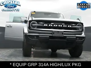 Ford Bronco 2024 4x4 Outer Banks 4 puertas SUV