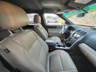 Ford Explorer 2015 XLT 4dr SUV