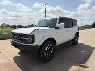 Ford Bronco 2024 4x4 Outer Banks 4 puertas SUV